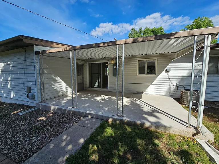 3617 Leeds Ln — Photo 22