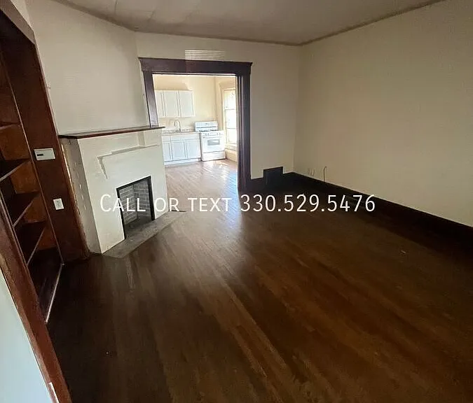 24 Grand Ave #1 — Photo 3