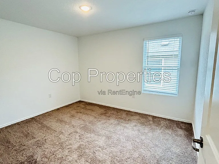 1435 Riojas Rd — Photo 12