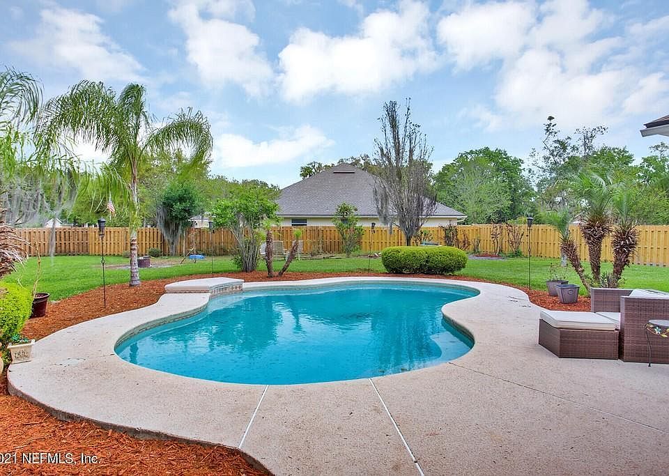 1st image of 484 Bell Branch Ln