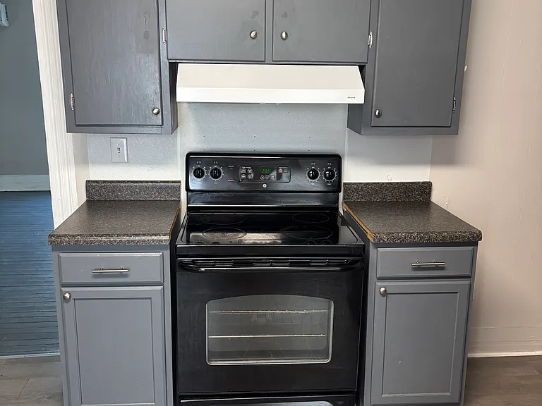 1019 Dale Ave SE #A — Photo 2