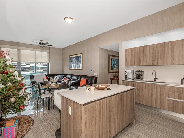2960 NE 207th St Unit 505, Aventura, FL 33180