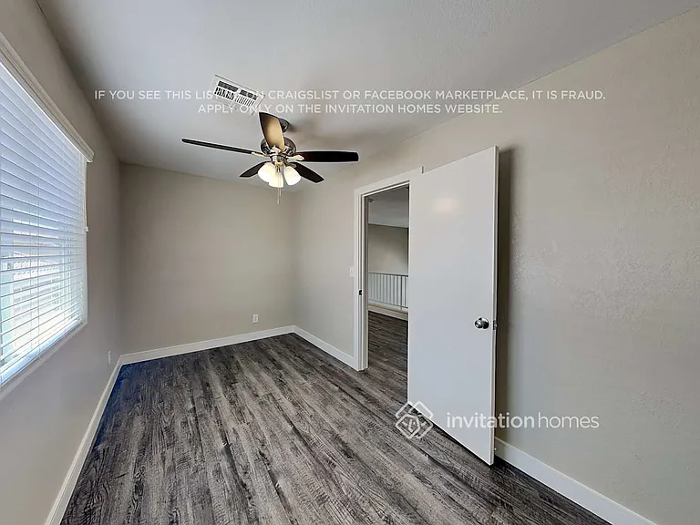 10508 Glowing Cove Ave — Photo 11