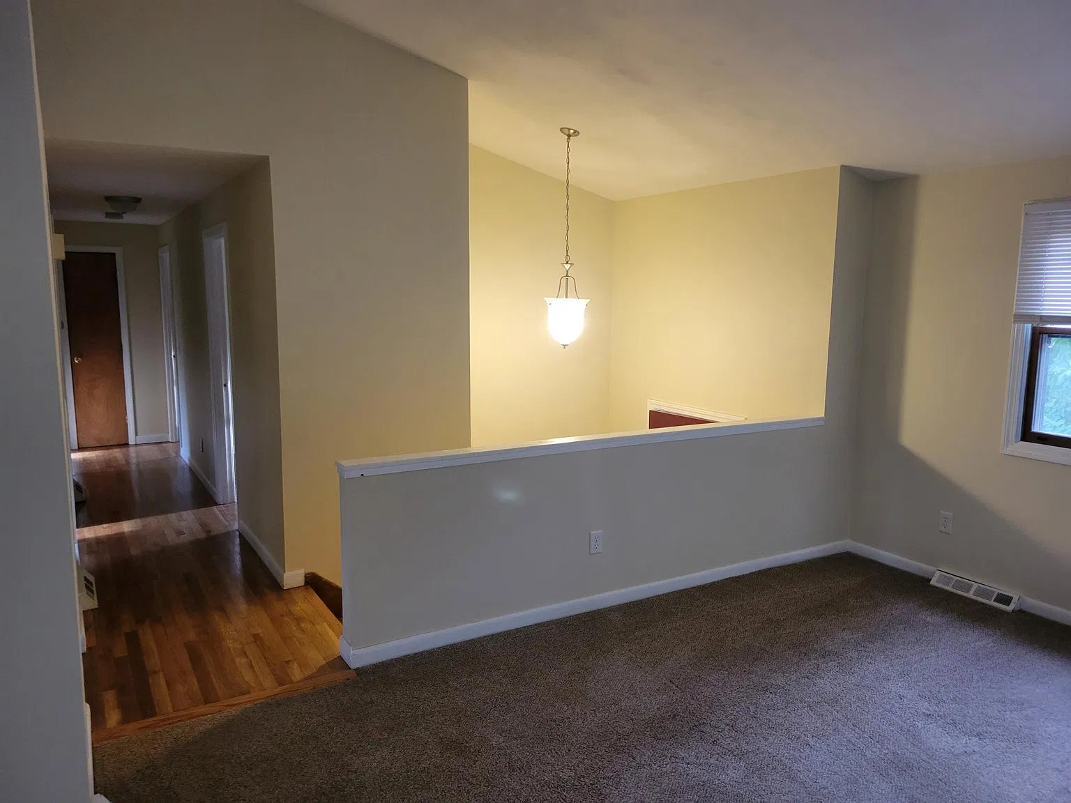 3 bed, 1.5 bath, 1086 sqft, $3,000 — Photo 3