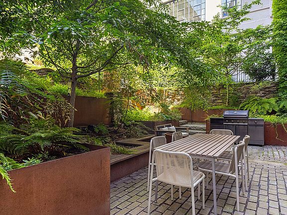 3rd image of 168 Plymouth St Unit Garden