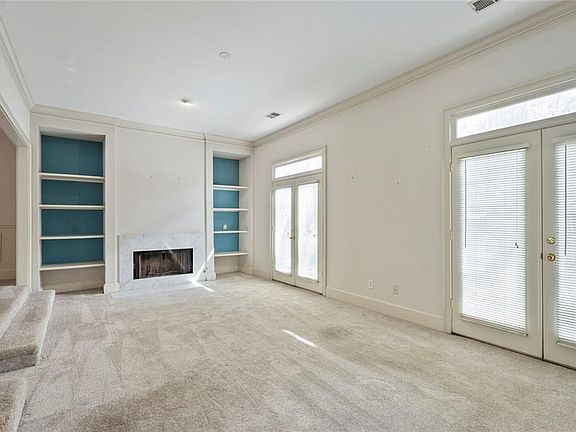 4th image of 1538 Oak Grove Rd