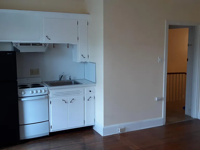 36 E Walnut St #4 — Photo 6