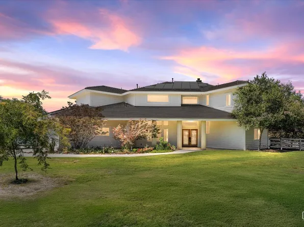 7001 Meadows Of The Kern Dr, Bakersfield, CA 93308