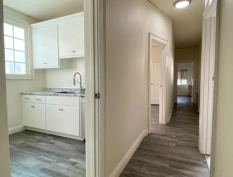 133 S Saint Andrews Pl #3 — Photo 17