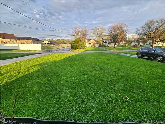 2nd image of 7352 Westview Dr