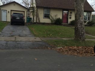 4315 Crescent Dr, Niagara Falls, NY