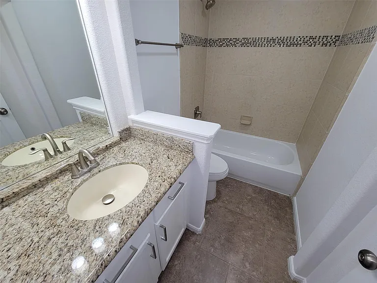 2814 Bay Springs View Ct — Photo 41