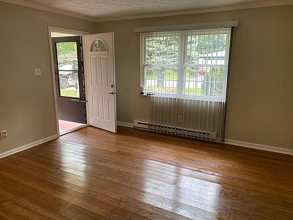 2nd image of 4434 Zoeller Ave