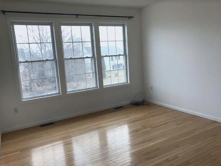 27 Tum A Lum Cir — Photo 28