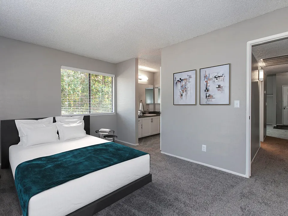 Building Photo 5