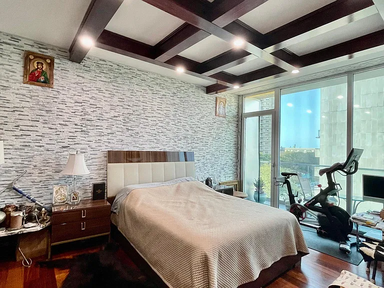 384 Neptune Ave #5 — Photo 7