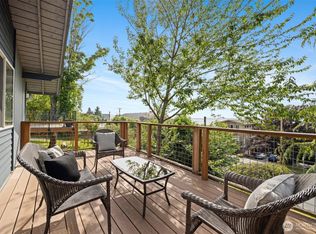 606 N State St, Bellingham, WA 98225