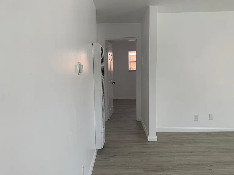 4334 W 145th St — Photo 8