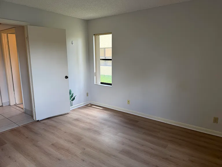 4692 Lucerne Lakes Blvd E #106 — Photo 12