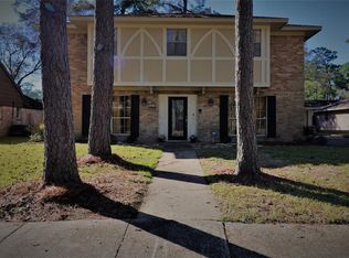 3728 Autumn Ln, Baytown, TX 77521