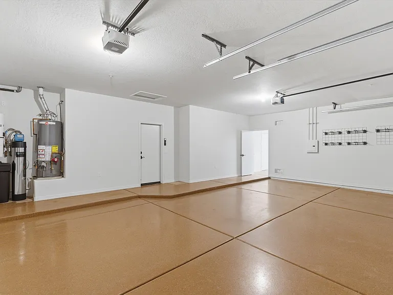 7592 E Monterra Way — Photo 35