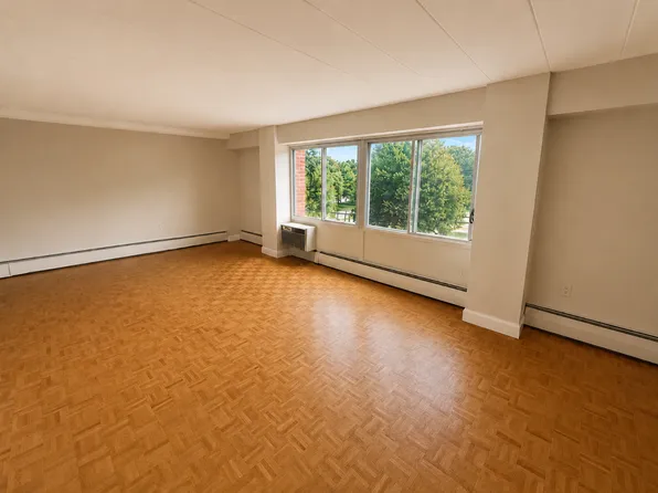 Blackstone Apartments, 206 Washington St APT 32, Norwich, CT 06360