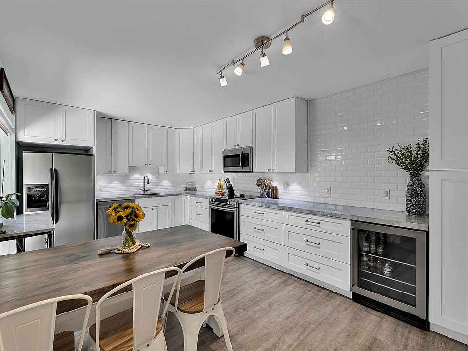 1st image of 2722 SW 15th Street #2722