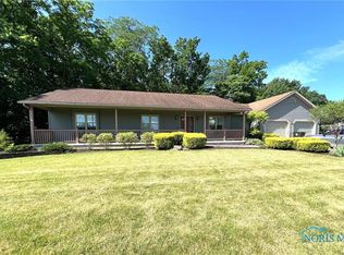 101 Rivers Edge Ln, Upper Sandusky, OH 43351