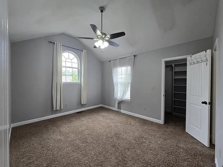 13621 Oak Valley Dr — Photo 15