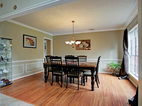 2nd image of 15978 Knolls Lodge Dr