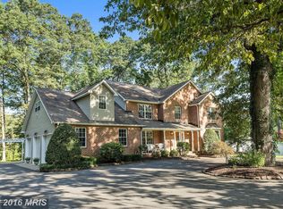 92 Pine Rd, Pasadena, MD 21122