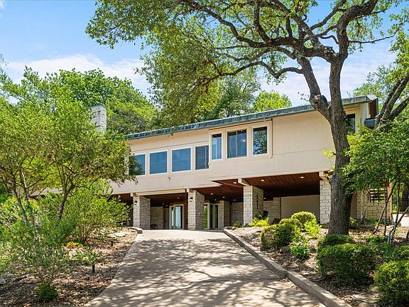 3rd image of 405 Valley View Dr