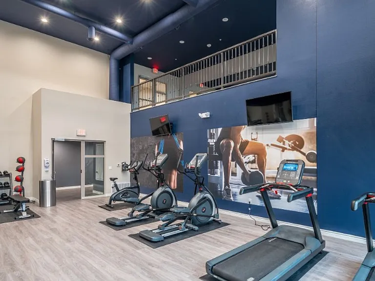 Centerpointe at Market Apartments - 3145 Market Street Riverside CA 92501 — Photo 84