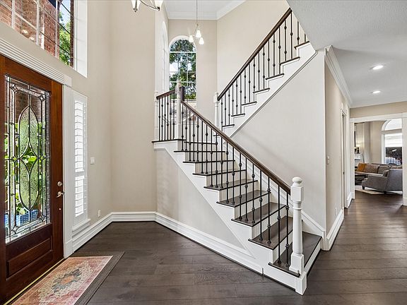 5th image of 5926 Juniper Bluff Ct