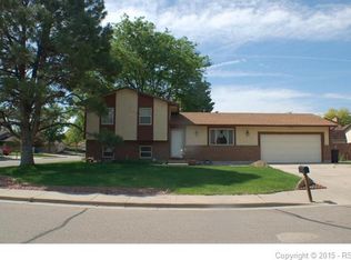 2 Starling Dr, Pueblo, CO 81005