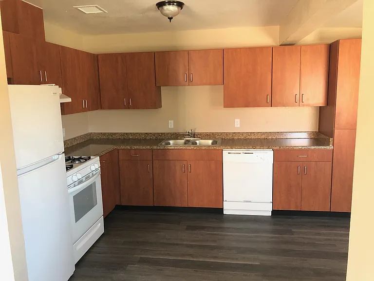 5008 Sierra Madre Dr — Photo 5