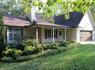 102 E Melbourne Rd, Oak Ridge, TN 37830