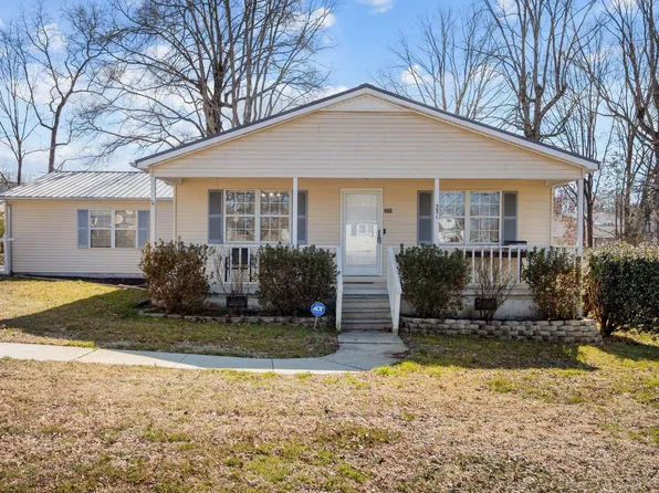 231 Patterson Dr, Roxboro, NC 27573