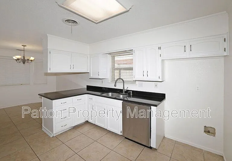 7902 Gerald Dr — Photo 11