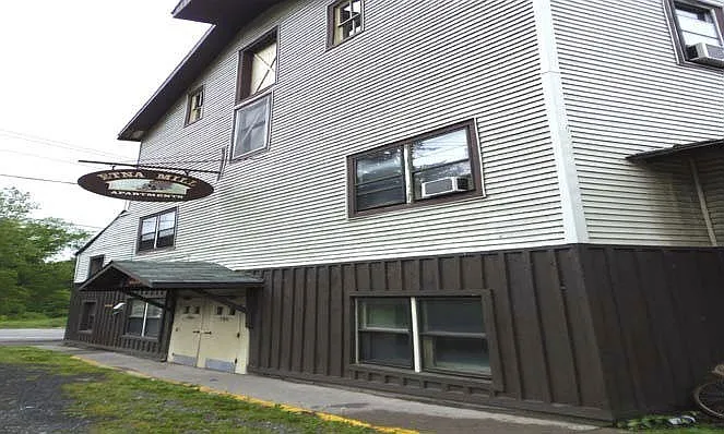 1 bed, 350 sqft, $870 — Photo 1