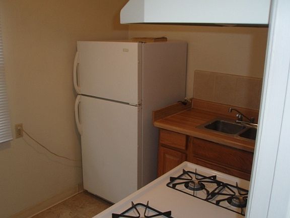 4th image of 31951 Outer Highway 10 APT 6
