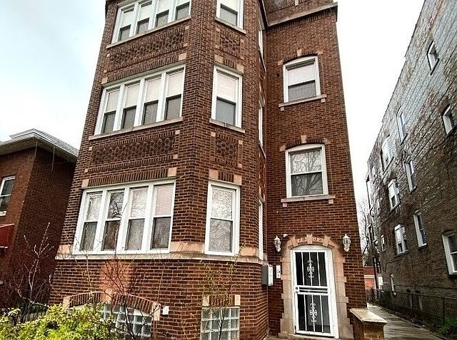 1st image of 7835 S Saginaw Ave #1