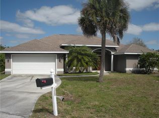 102 Spring Dr, Rotonda West, FL 33947