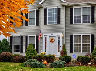 22 Sawgrass Ln, Lancaster, NY