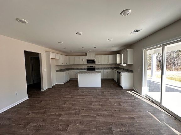 4th image of 84 Lee Road 237