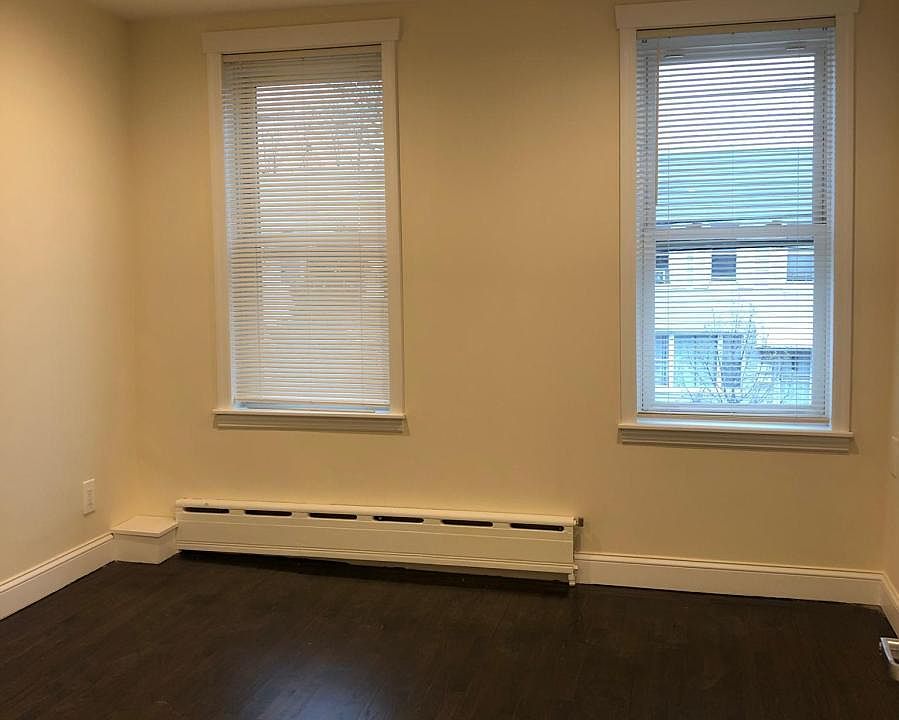 1st image of 1031 Revere Ave