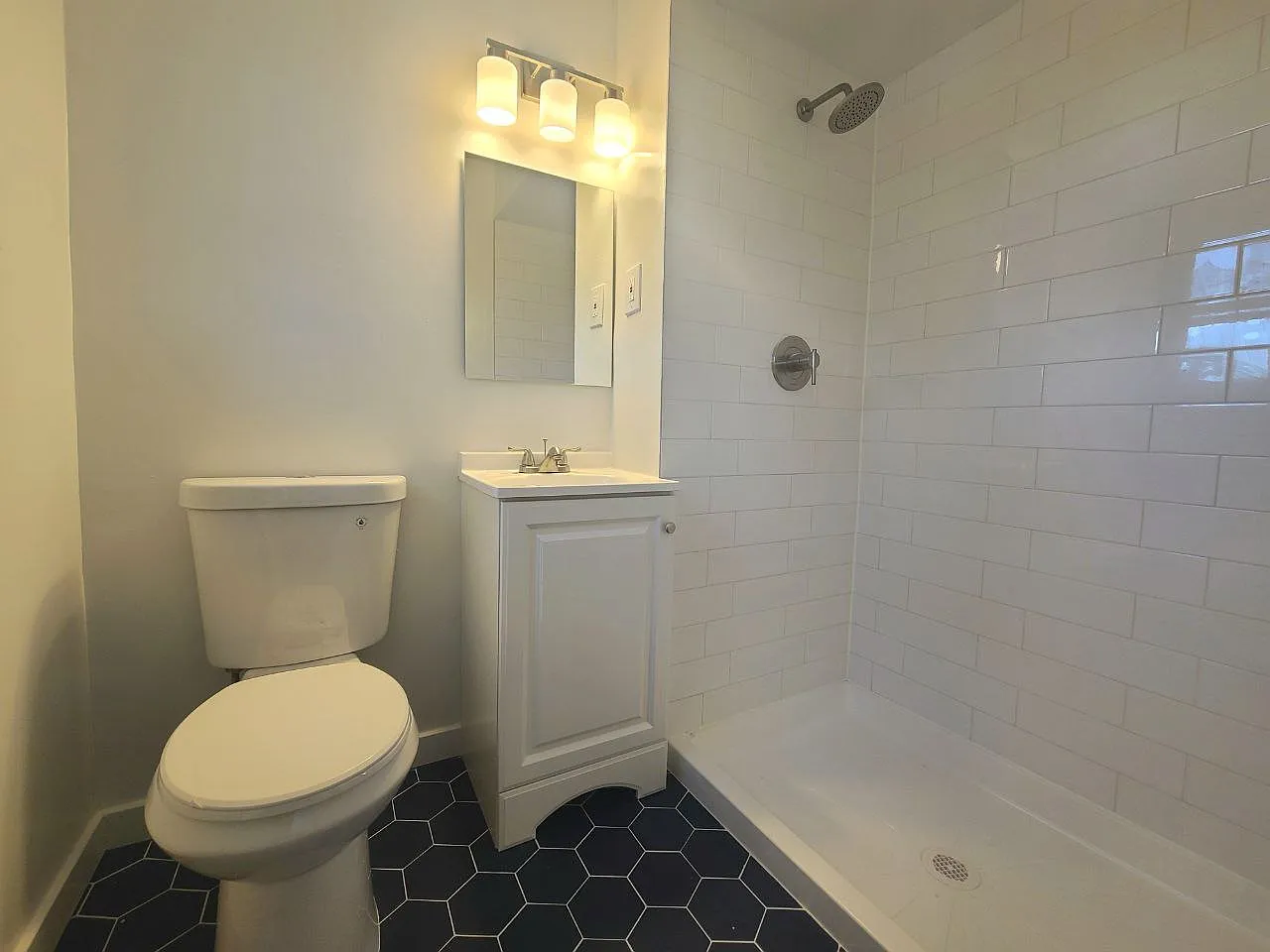 2 bed, 1200 sqft, $2,595 — Photo 4