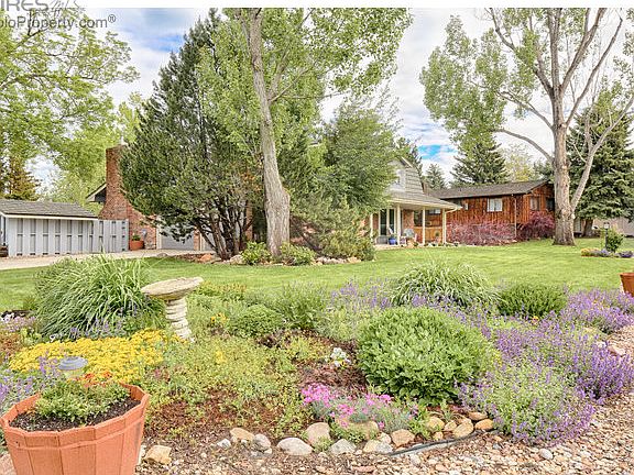 Fun flowering gardens