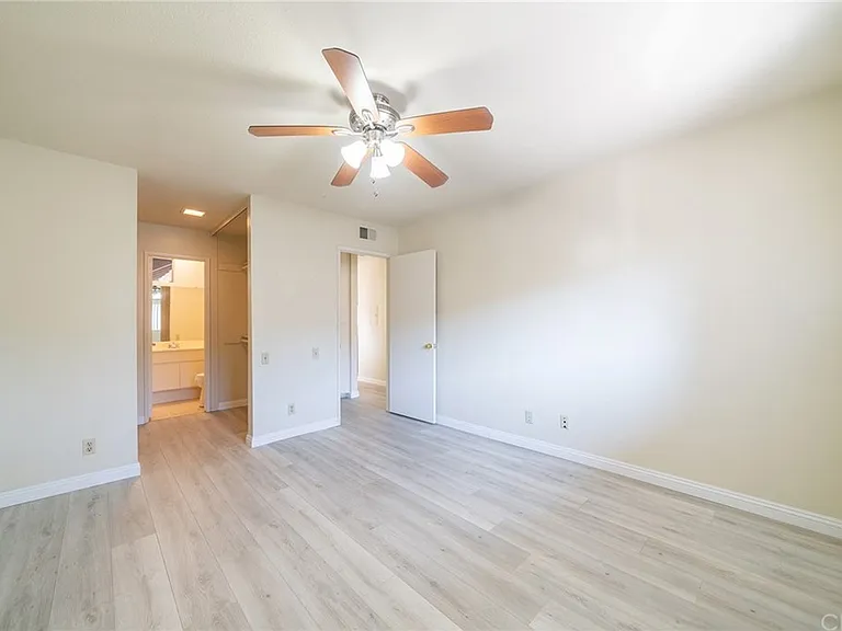 615 Utica Ave #4 — Photo 40