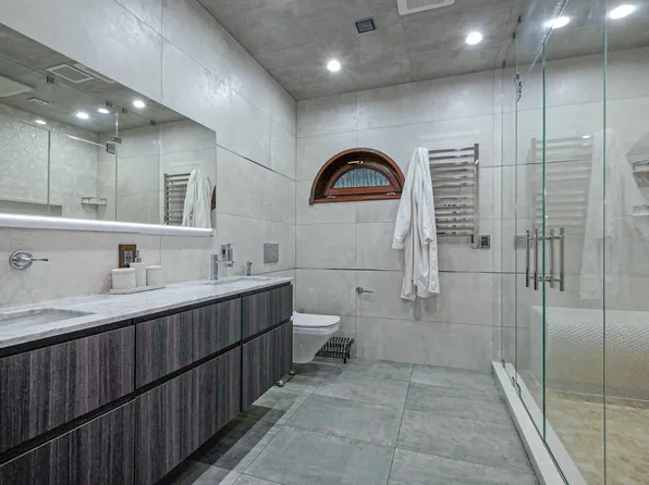 112-38 72nd Avenue image 16 of 21